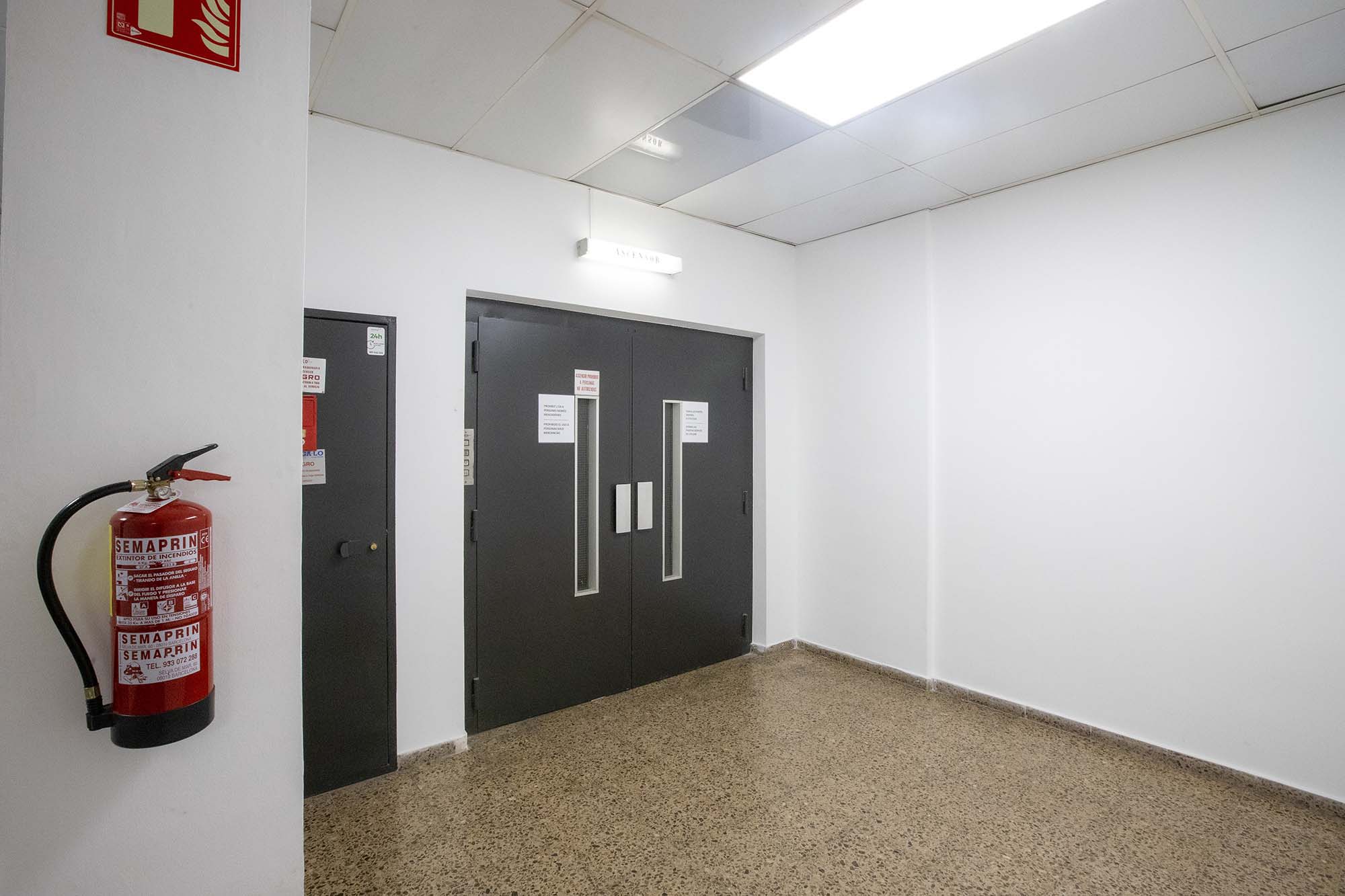 Montacargas del edificio de Promotora Puma