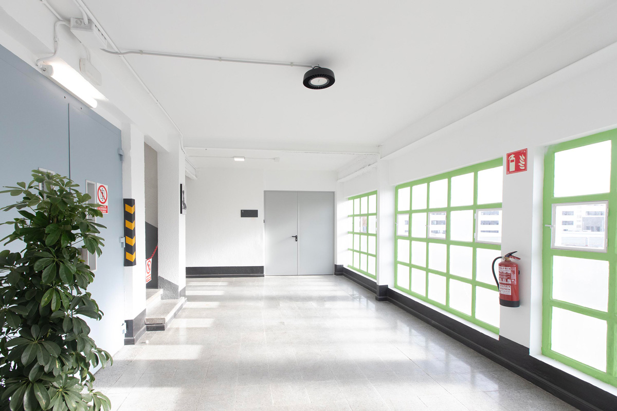 Hall Piso 2 en Edificio Puma Norte